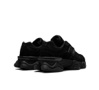 New Balance 9060 „Triple Black“