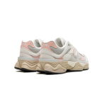 New Balance 9060 „Pink Haze“