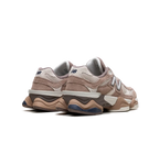 New Balance 9060 „Earth Shadow Flat Taupe“