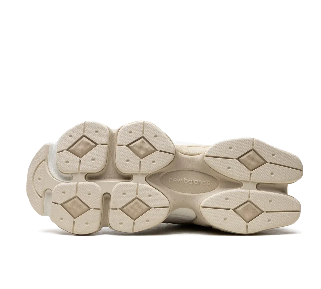 New Balance 9060 „Beige White“