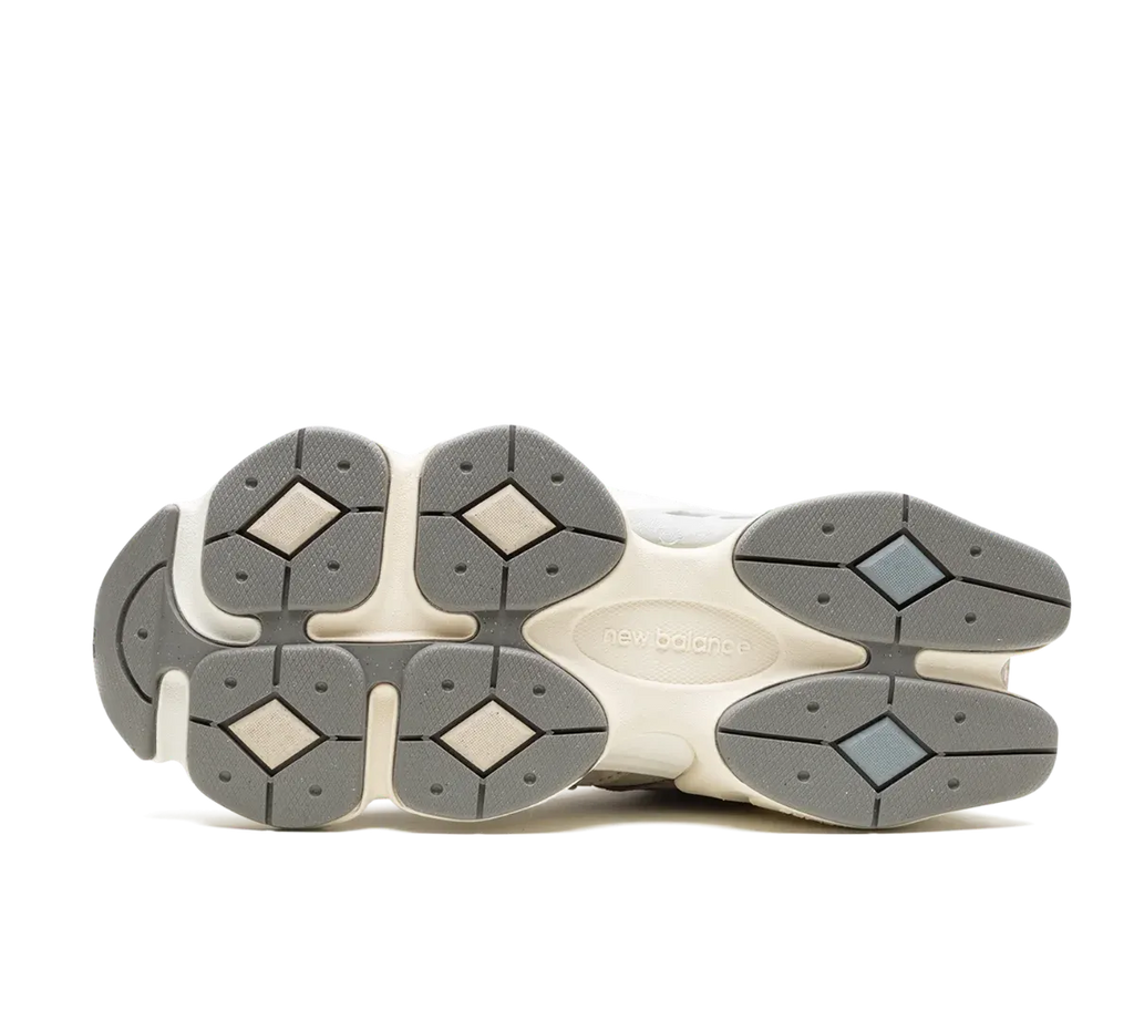 New Balance 9060 „Mushroom“