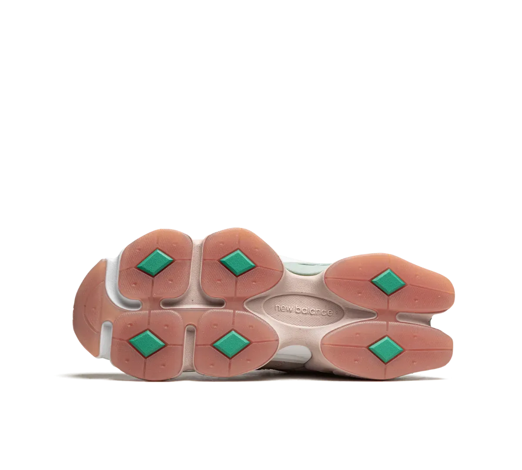 New Balance 9060 x Joe Freshgoods „Inside Voices Penny Cookie Pink“